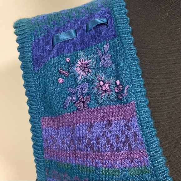 Vintage Jantzen Classic Embroidered Knit Vest Size Large - Picture 4 of 11